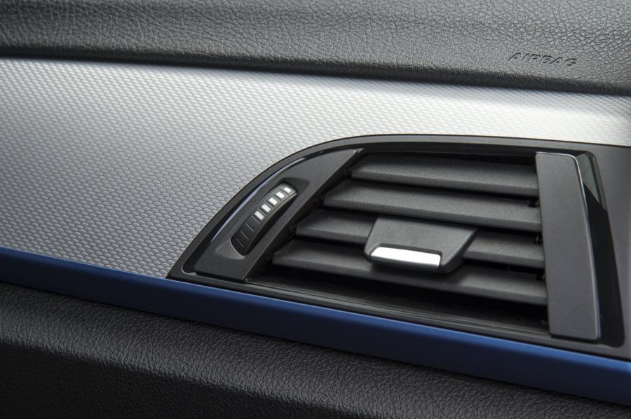  BMW M135i 3-Door 2012 года  (фото 27 из 183)